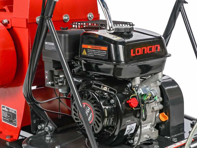 Attila ATS 1300 L TRACK - Broyeur de v&eacute;g&eacute;taux tract&eacute; sur chenilles avec ch&acirc;ssis de brouette motoris&eacute;e - Moteur Loncin 420 cm&sup3;