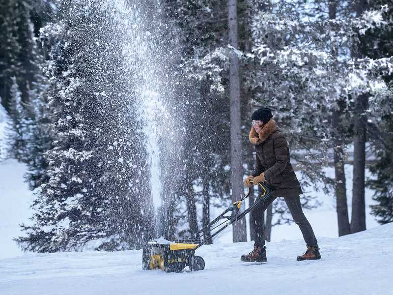 Stanley Fatmax SCSNP460R2-QW - Fraise &agrave; neige &agrave; batterie - 2 x 18 V 6 Ah