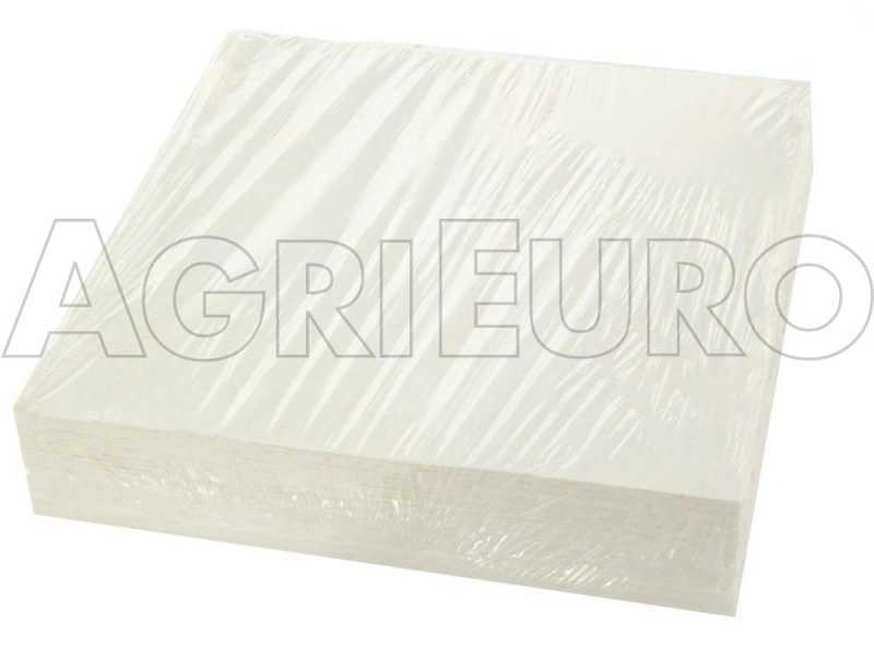 N. 25 cartons filtrants AgriEuro 40x40 cm non perfor&eacute;s pour filtres &agrave; plaques vin Type 18