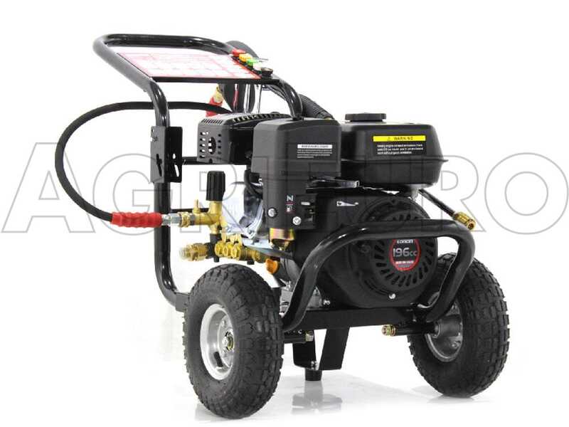 Nettoyeur haute pression thermique GeoTech Pro PWP 12/205 ZW avec moteur Loncin &agrave; essence