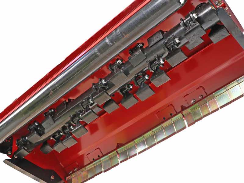 GeoTech-Pro MFM 165-H - Broyeur pour tracteur - S&eacute;rie moyenne - D&eacute;port hydraulique