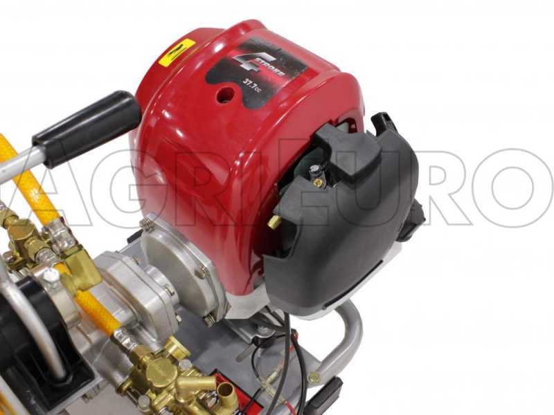 Motopompe de pulv&eacute;risation GeoTech SP 40 4Savec moteur thermique 4 temps - 15/25 bars