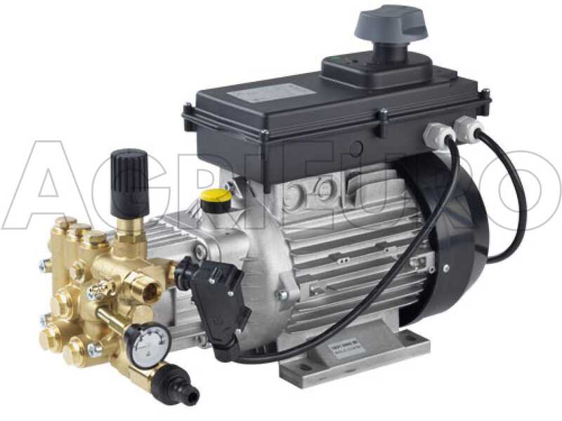 Nettoyeur haute pression &agrave; eau chaude monophas&eacute; Comet KP CLASSIC 3.10 10/140 M - Pompe laiton