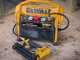 Compresseur d'air &eacute;lectrique compact portatif DEWALT DPC6MRC-QS - moteur de 1.5 CV - cuve de 6 lt