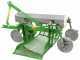 Arracheuse de pommes de terre pour tracteur Bomet URSA avec &eacute;jection lat&eacute;rale - tamis oscillant