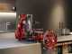Berkel B114 - Trancheuse &agrave; volant avec pi&eacute;destal - Lame en acier au chrome de 320 mm - Rouge