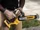 DeWalt DCMPS520P1-QW - Tron&ccedil;onneuse de taille &eacute;lectrique 18V 5Ah - Guide de 20 cm