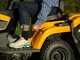 Stiga Estate 384e - Kit Tracteur tondeuse avec 2 modules de batterie ePower Pro de 56V/40Ah - Bac de ramassage et mulching