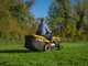 Stiga Estate 384e - Kit Tracteur tondeuse avec 2 modules de batterie ePower Pro de 56V/40Ah - Bac de ramassage et mulching