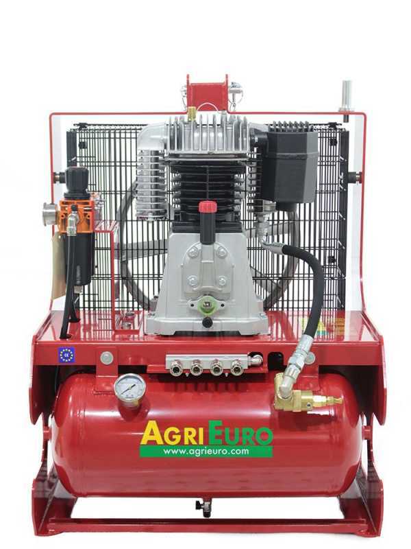Compresseur avec attelage 3 points AgriEuro Tractor 680 r&eacute;colte des olives et taille