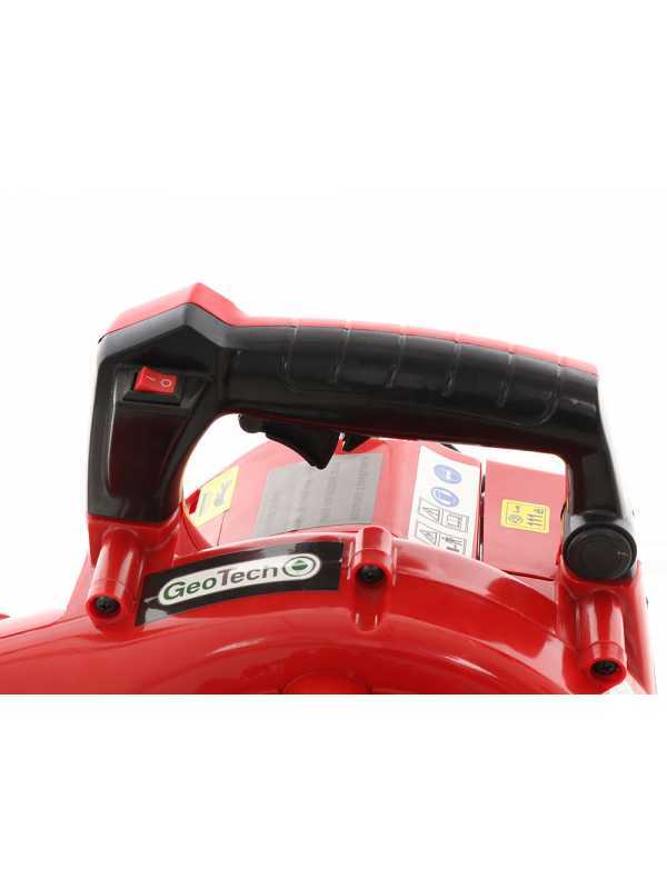 Aspirateur souffleur broyeur de feuilles Geotech BBV258 avec moteur thermique 2 temps 25.4 cc