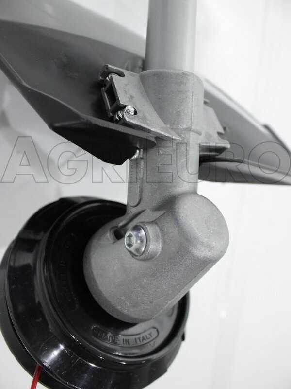 D&eacute;broussailleuse &agrave; essence 4 temps moteur Honda GX 35 - &agrave; dos