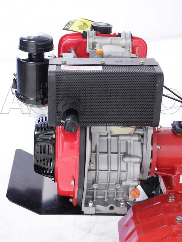 Eurosystems Euro 102 -Motobineuse  diesel 7 CV - Moteur Excalibur 296 cm3