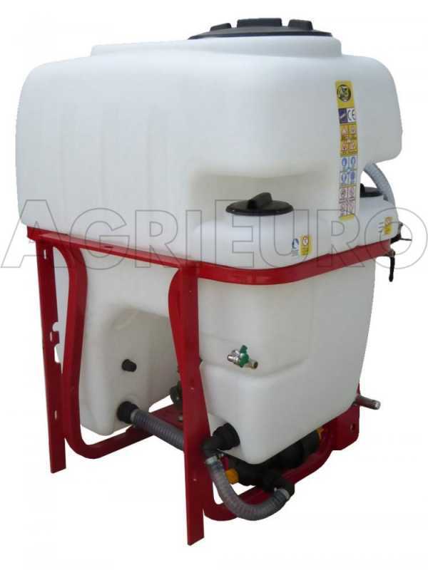 Pulv&eacute;risateur port&eacute; &agrave; tracteur 300 litres OMA pour d&eacute;sherbage  - pompe Comet APS 41
