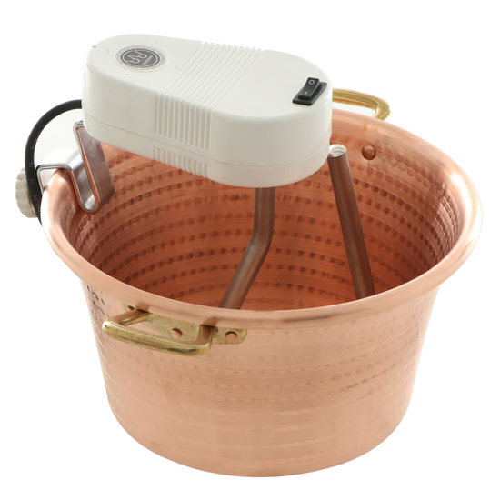 Novital - Chaudron &eacute;lectrique en cuivre martel&eacute; pour polenta base plate 7,3L - 4W